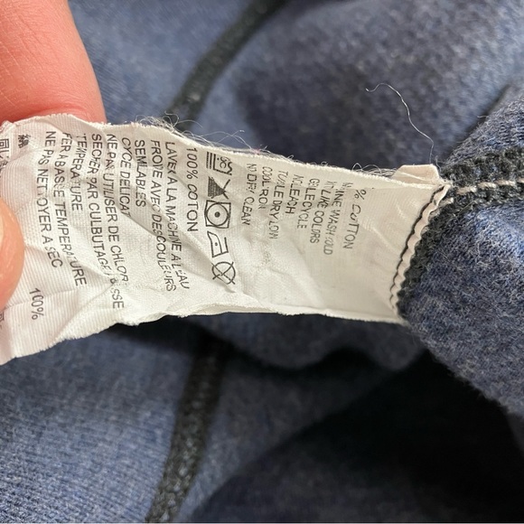 TOMMY BAHAMA reversible quarter zip - Picture 6 of 9